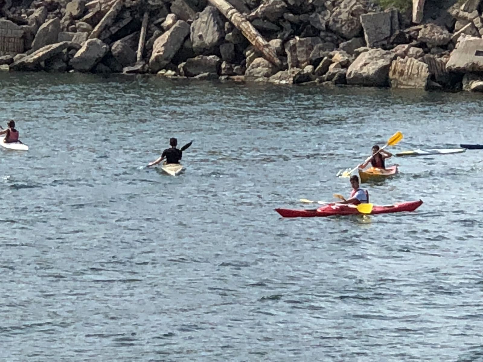 Campionati Sportivi Studenteschi  Kajak (Canoa) ...  alla Russo 26 aprile 2018. Classi II L - III C - III B - II B  Responsabile Prof. Peppe Egizzo